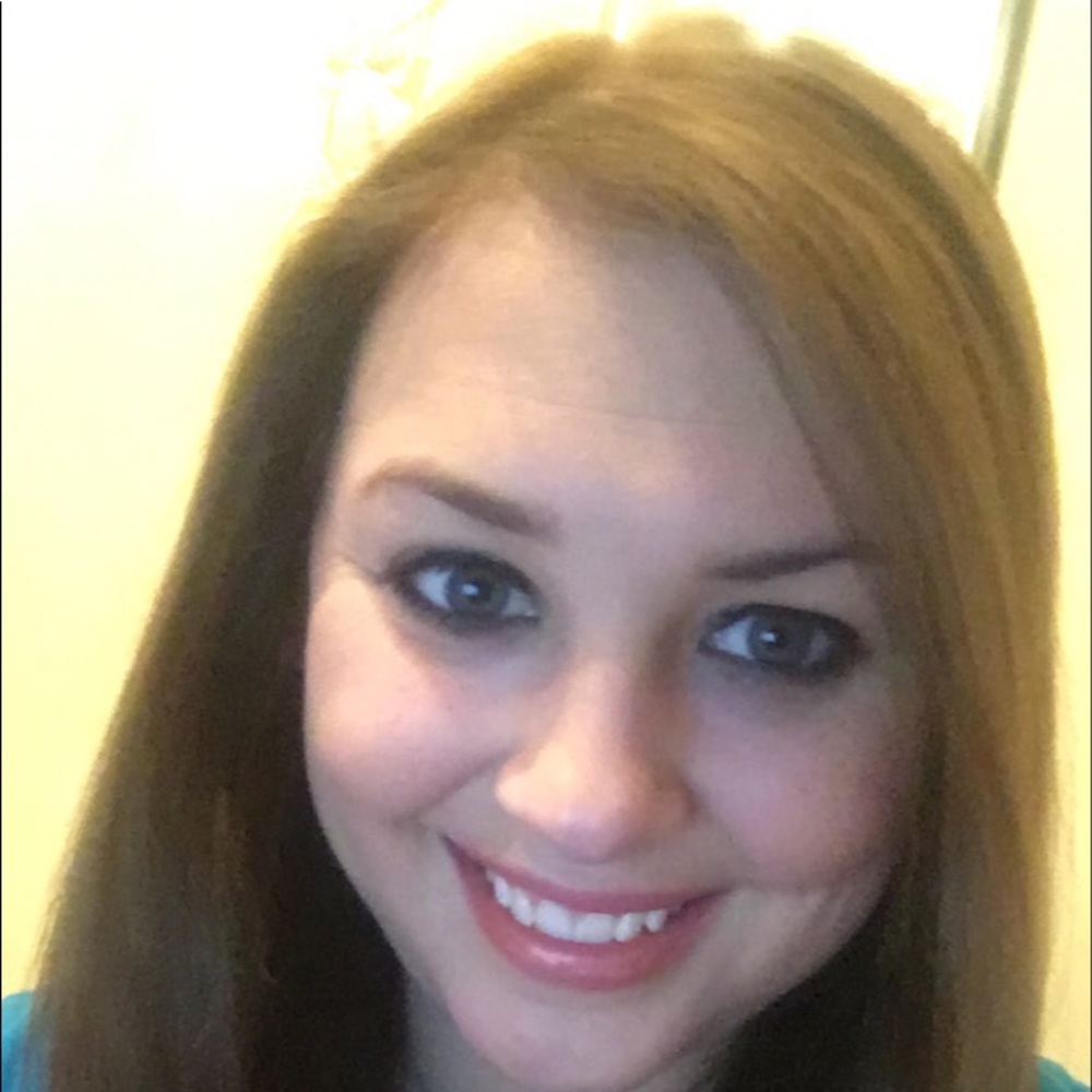 Meet your Posher, Kelli